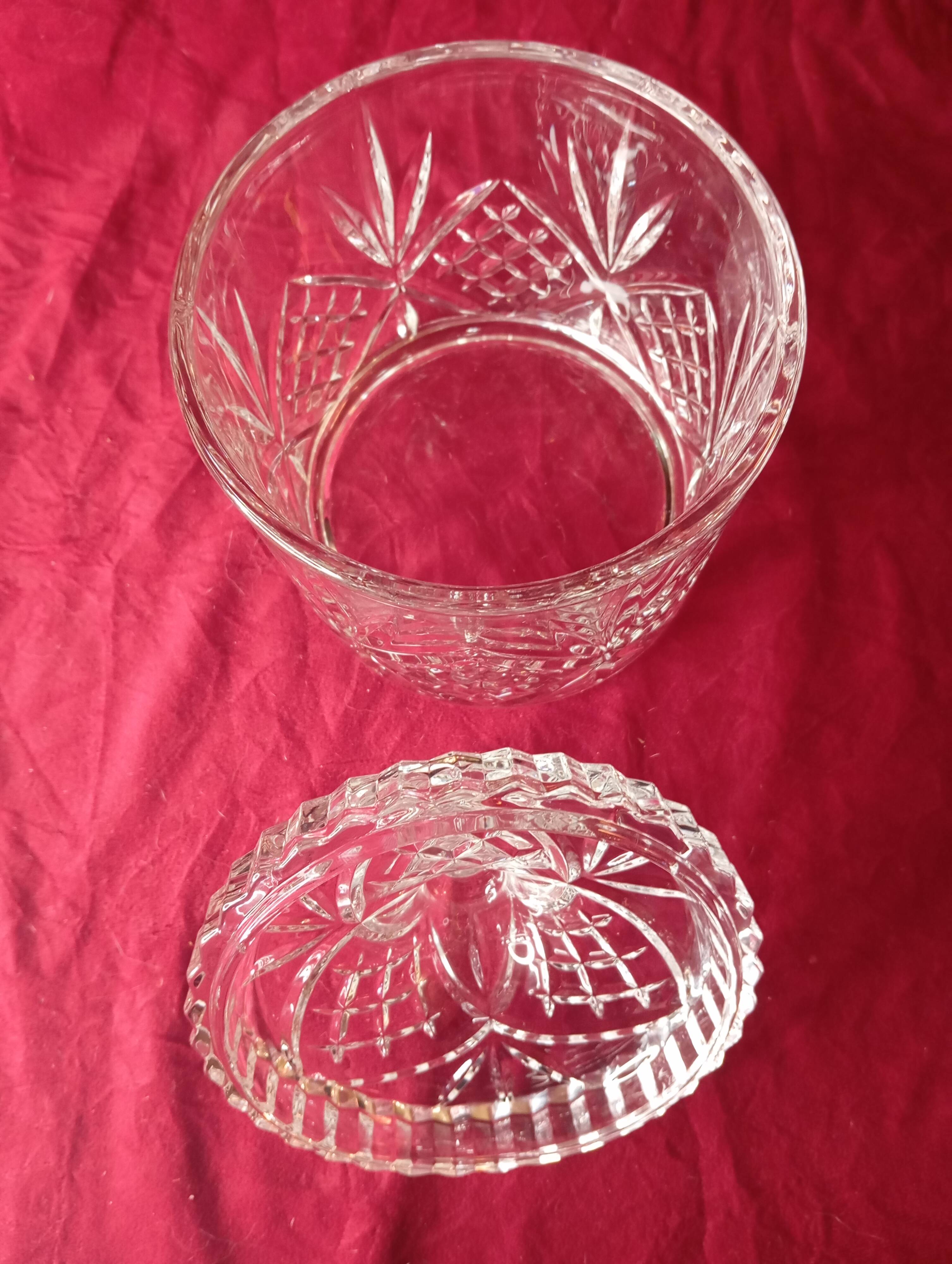 Relief glass candy box