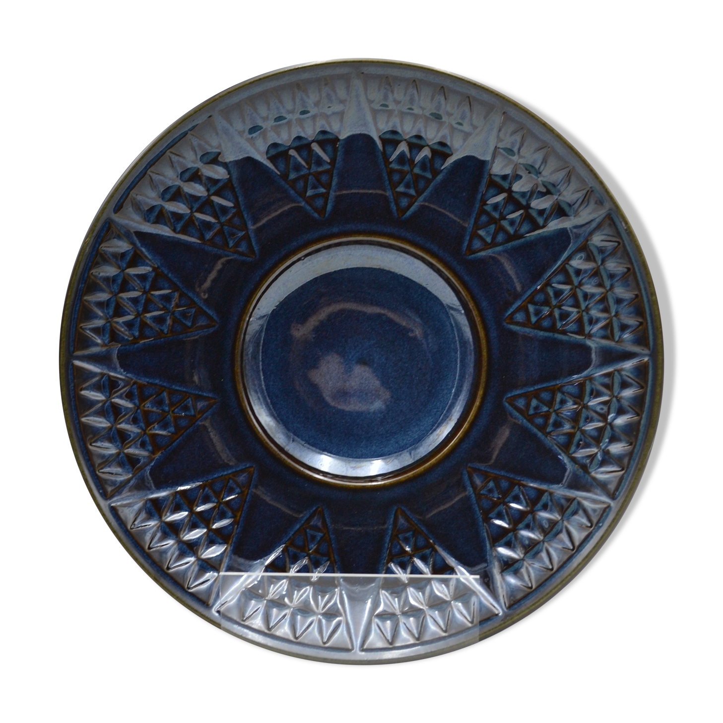 Einar Johansen's EJ64 series sandstone dish for Soholm Stentoj