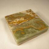 Onyx ashtray 10 x 10