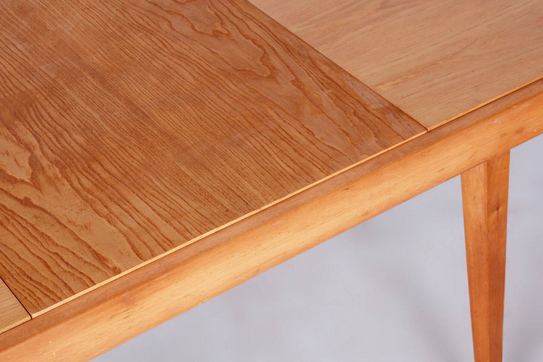 Mid-Century Czech Extendable Table in Beech and Ash attributed to Tatra Pravenec, 1950s