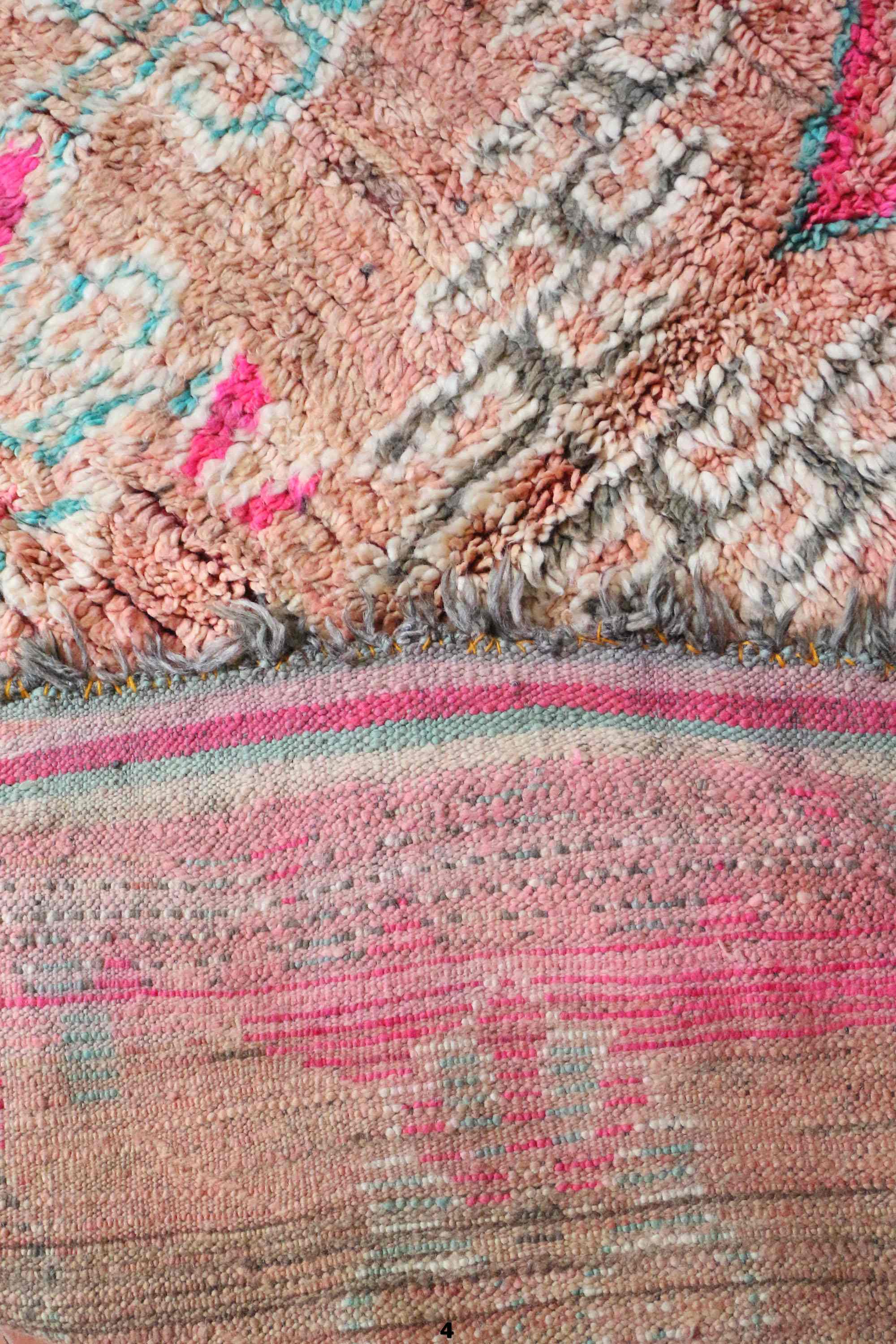 Moroccan pink carpet - 167 x 314 cm