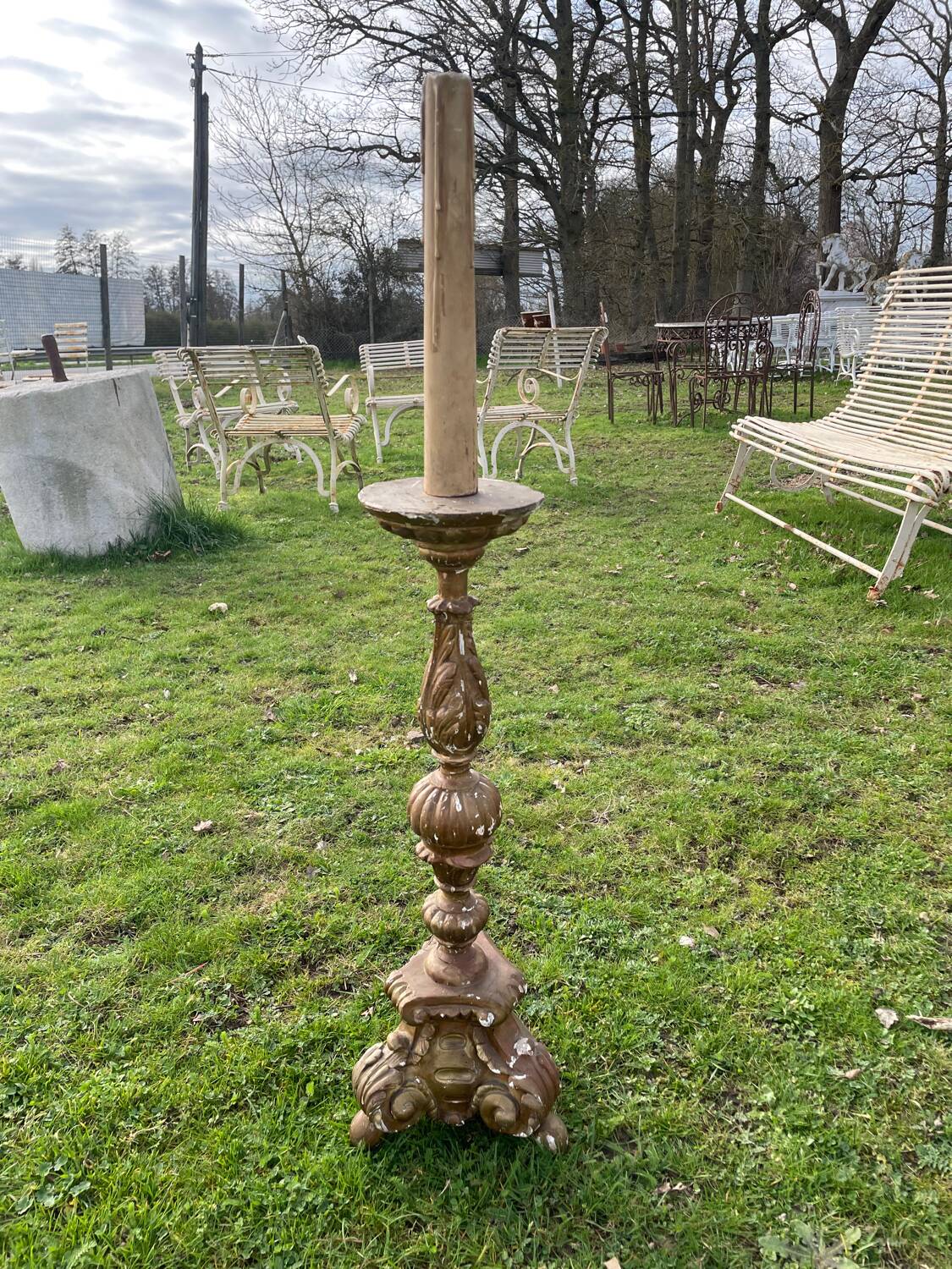 Pique cierge en bois doré XIX e