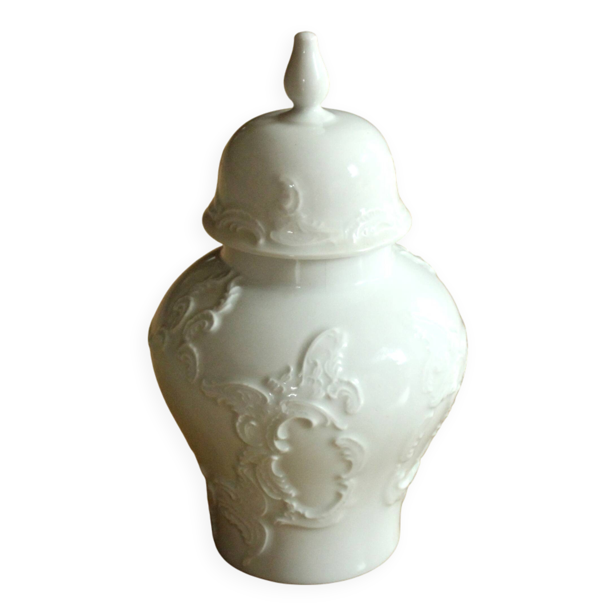 Handmade white lidded porcelain vase by Royal Bavaria KPM - Vintage