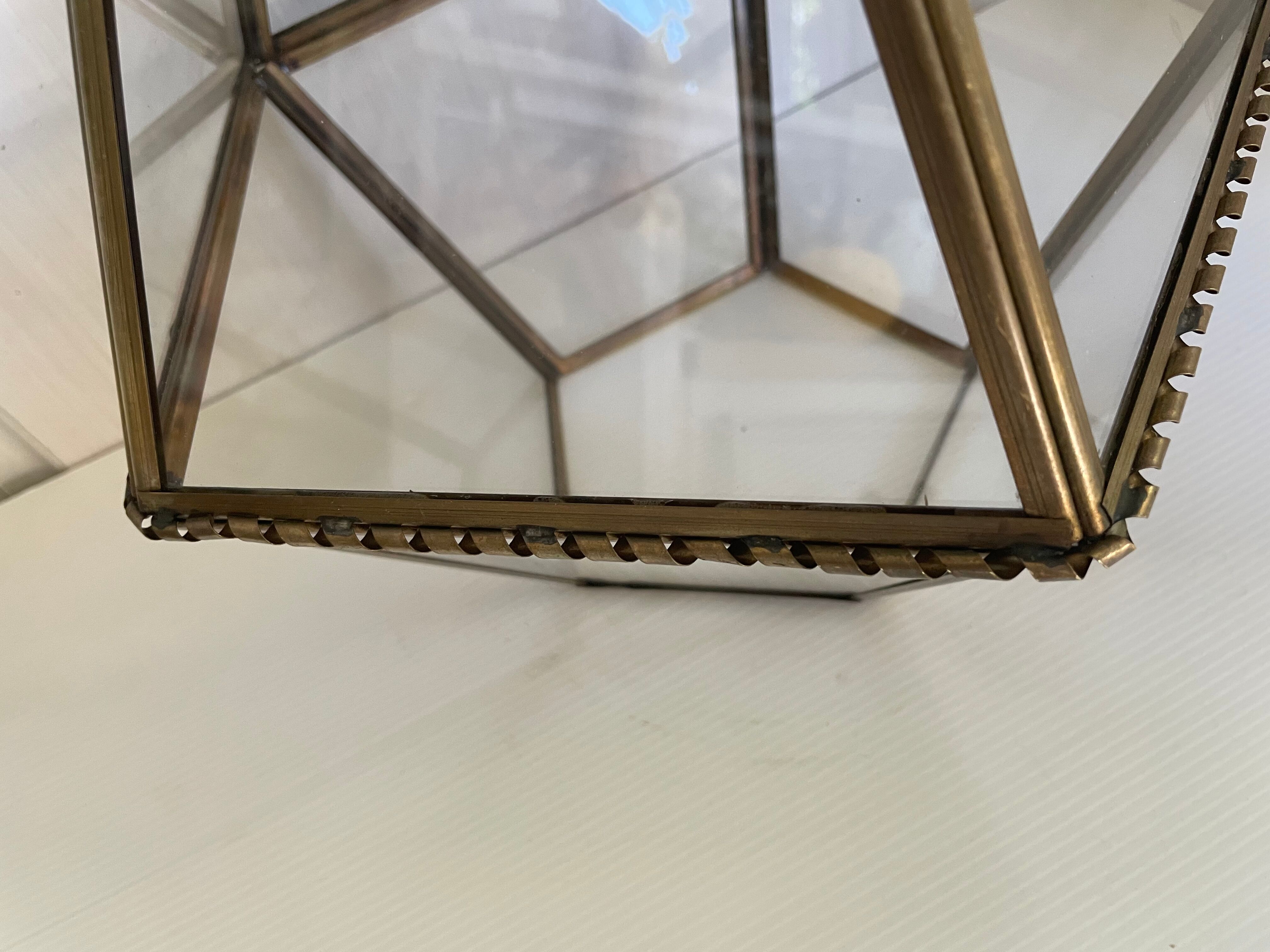 Brass lantern suspension