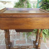 Table d'appoint travailleuse coiffeuse en noyer