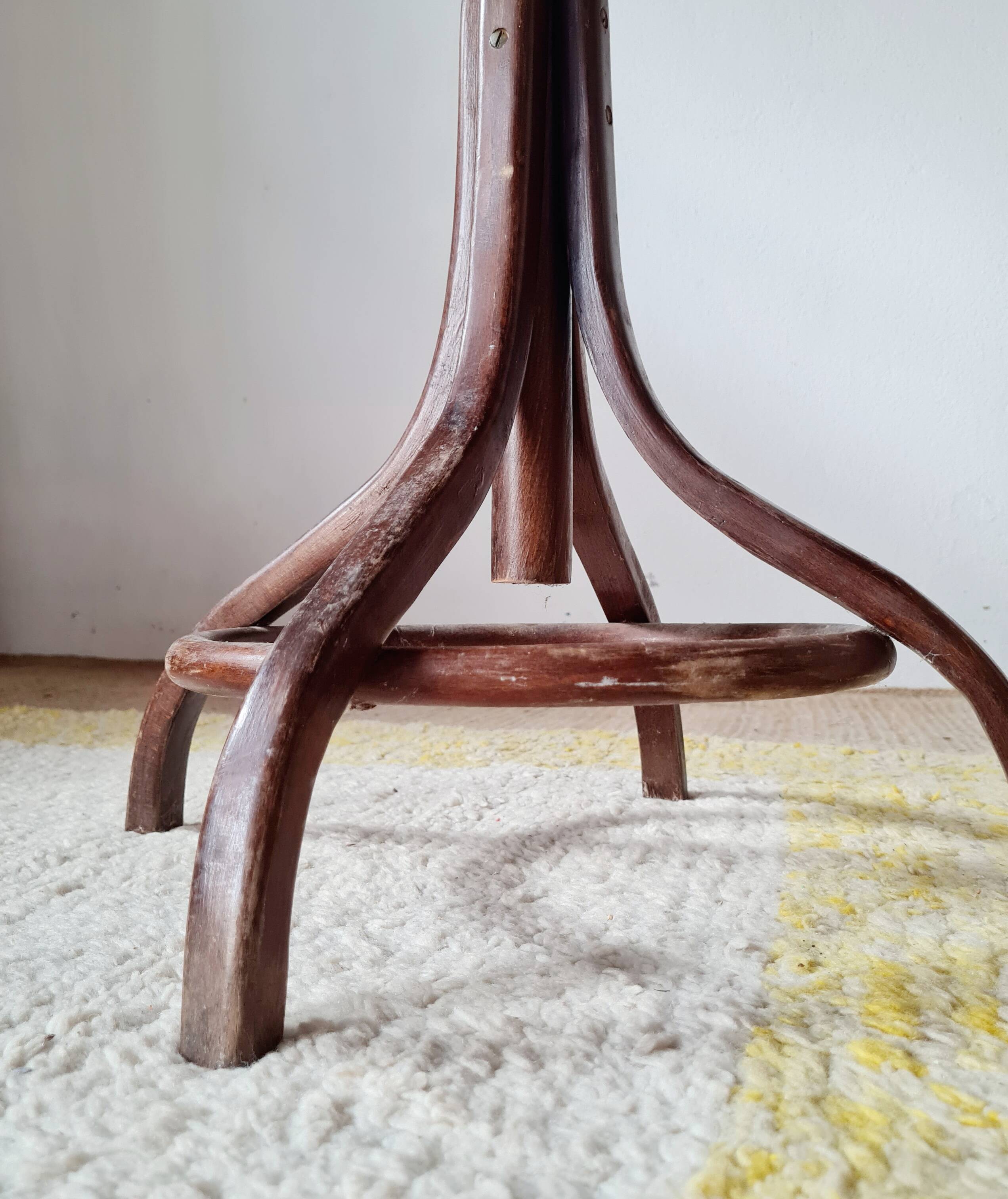 Porte-manteau ancien en bois courbé esprit Thonet 1875