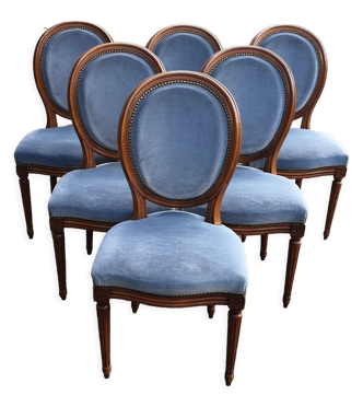 6 chaises à  médaillon Louis XVI