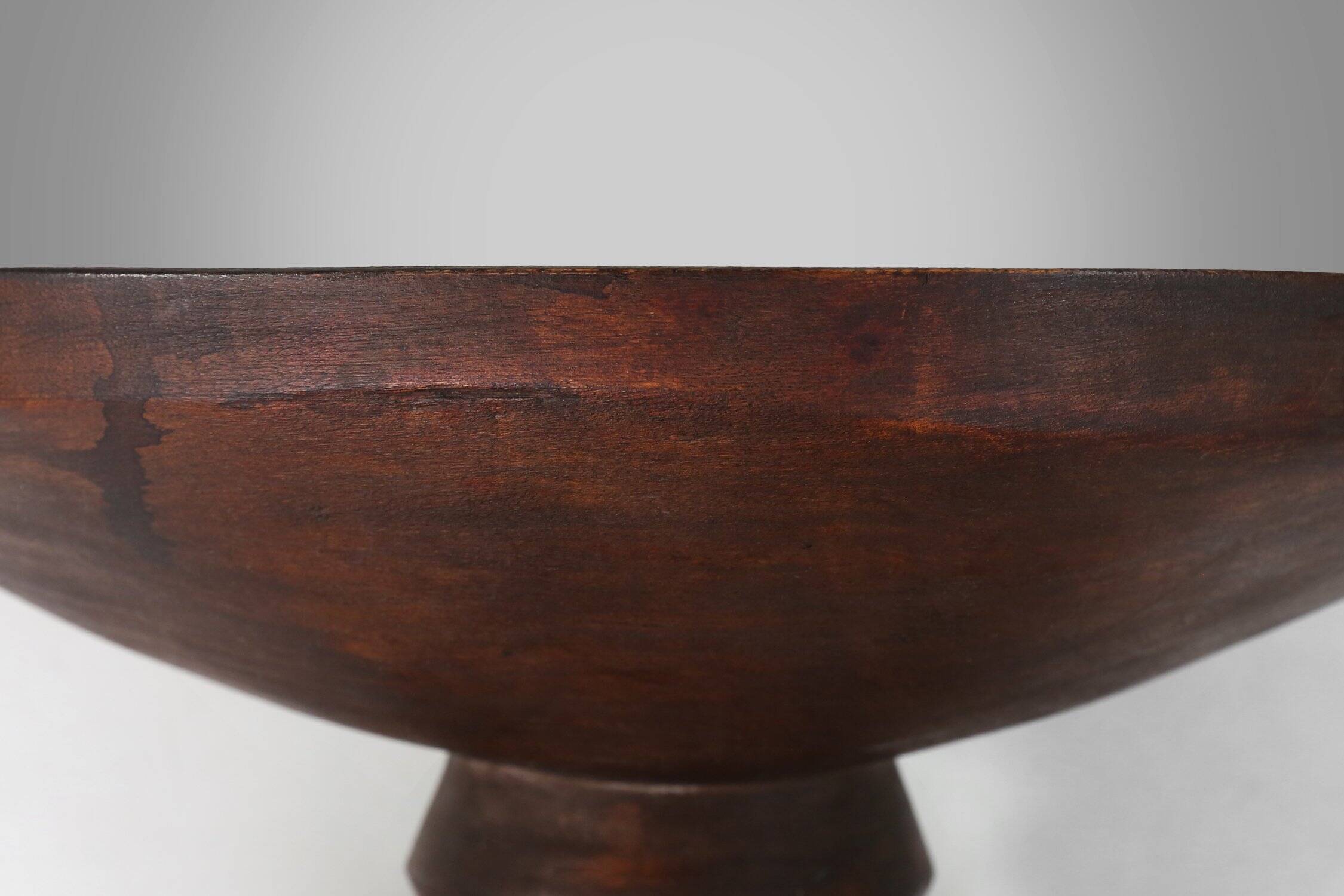 Large African Tree Trunk Bowl in Oak, 1950s