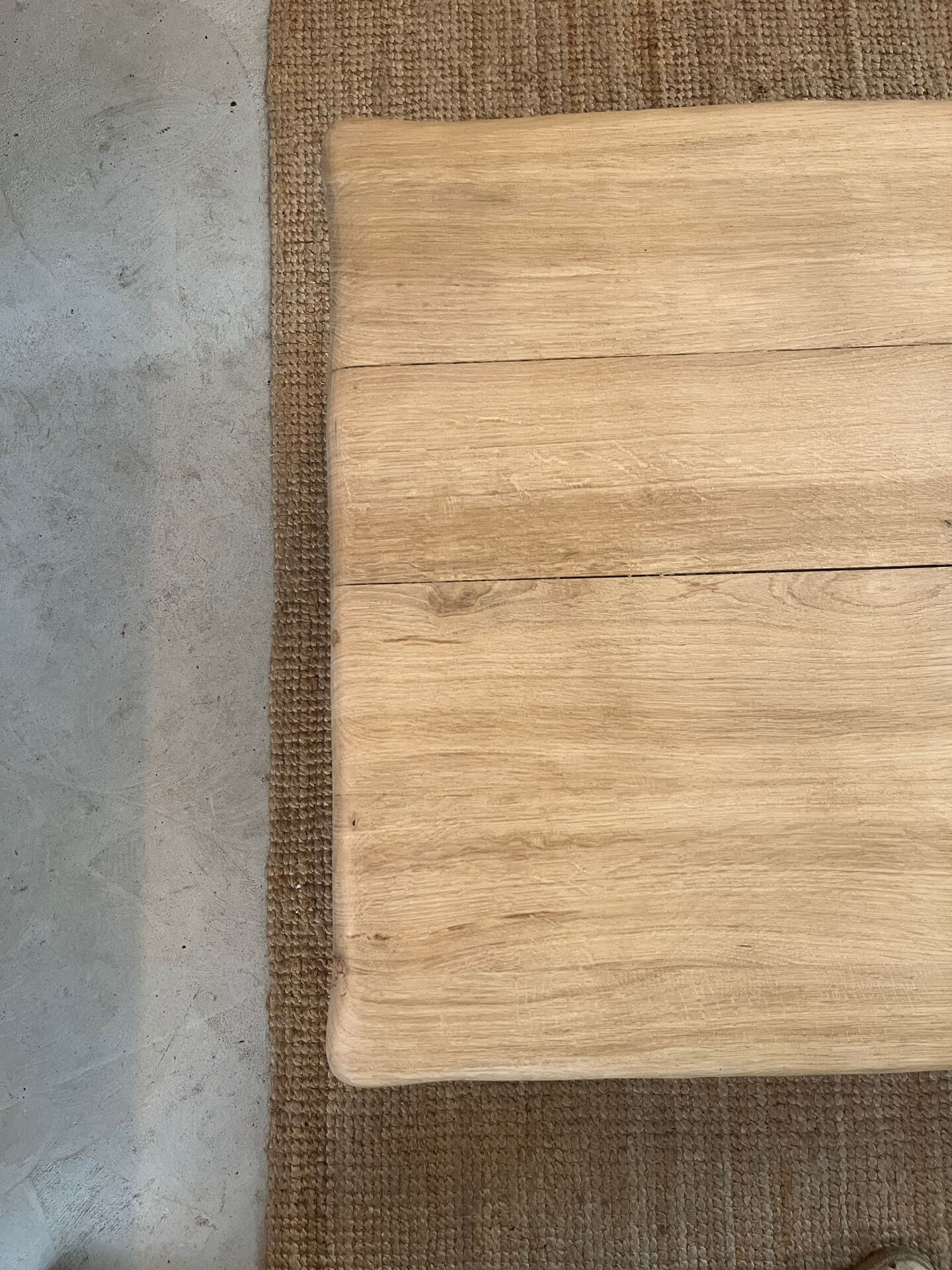 Table basse en chêne blond
