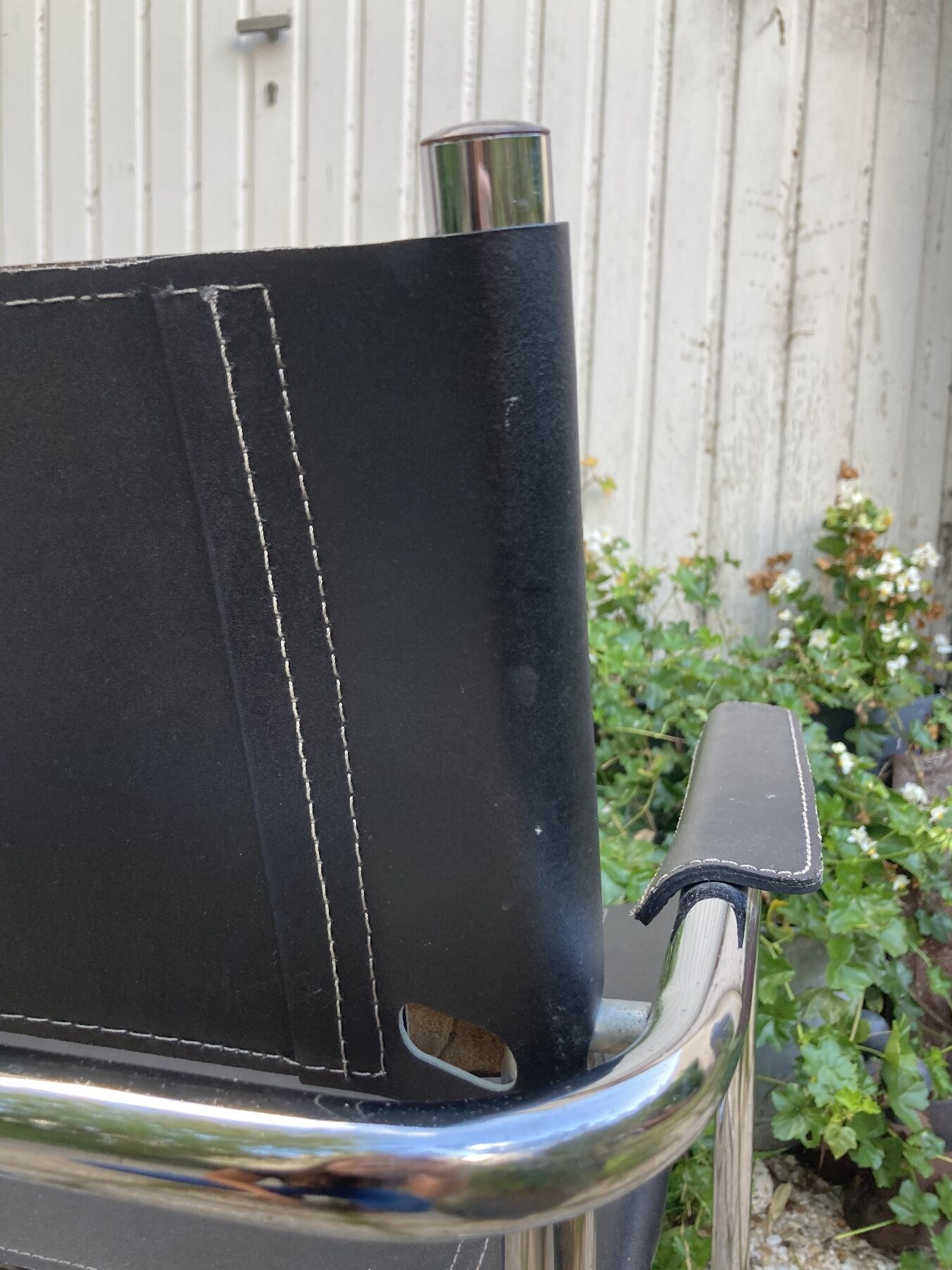 Vintage armchair in black leather