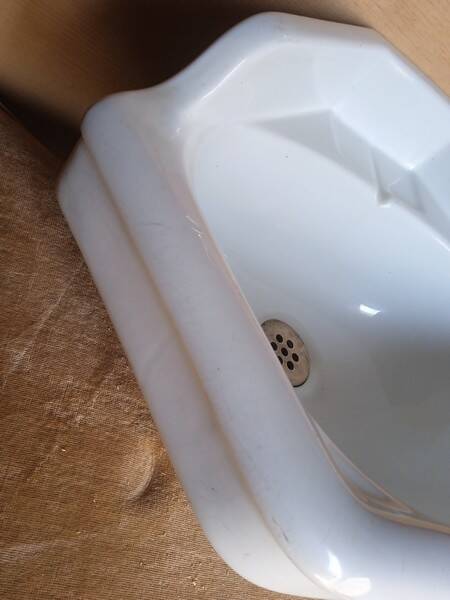 Corner sink Ceramic enamelled corner washbasin 1950 / Standard