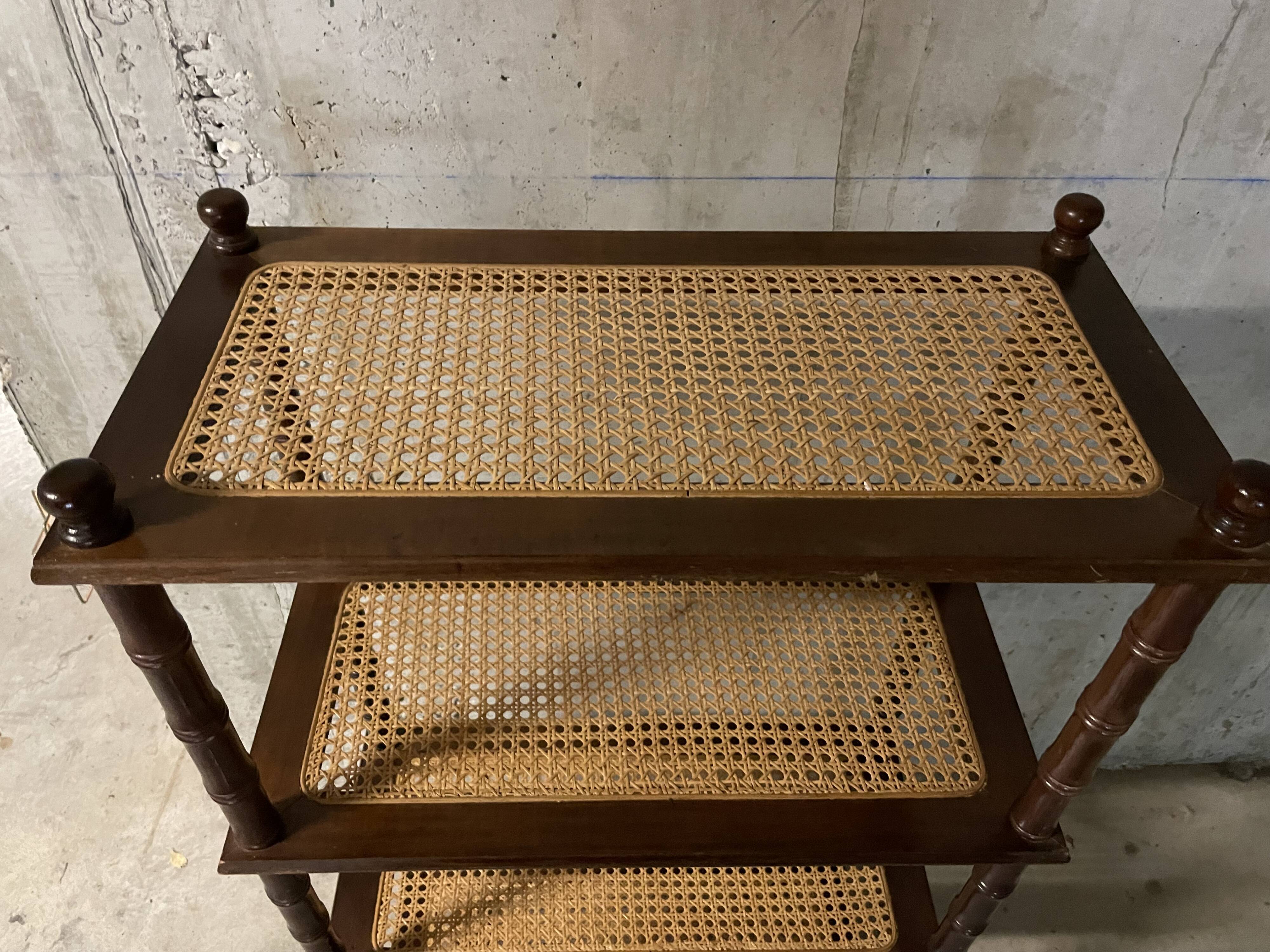 Etagère cannée