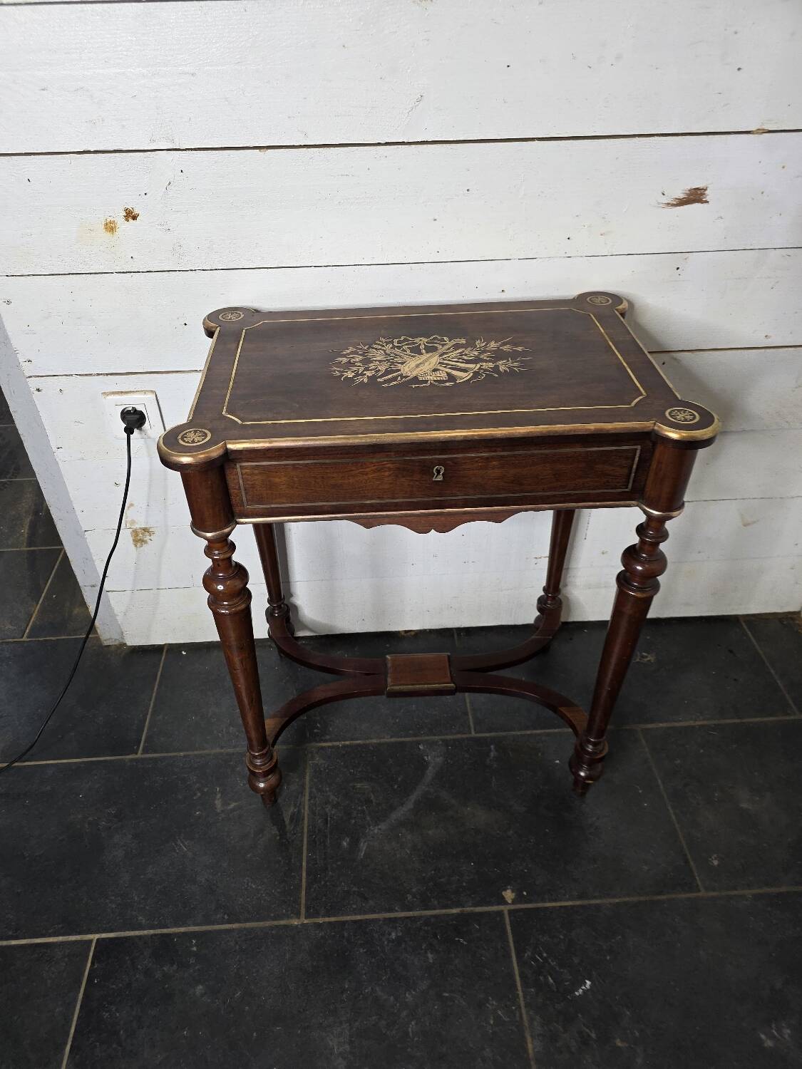 Napoleon III mahogany dressing table