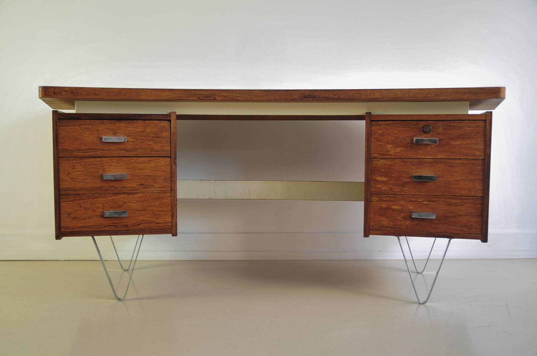 vintage boomerang desk Pastoe
