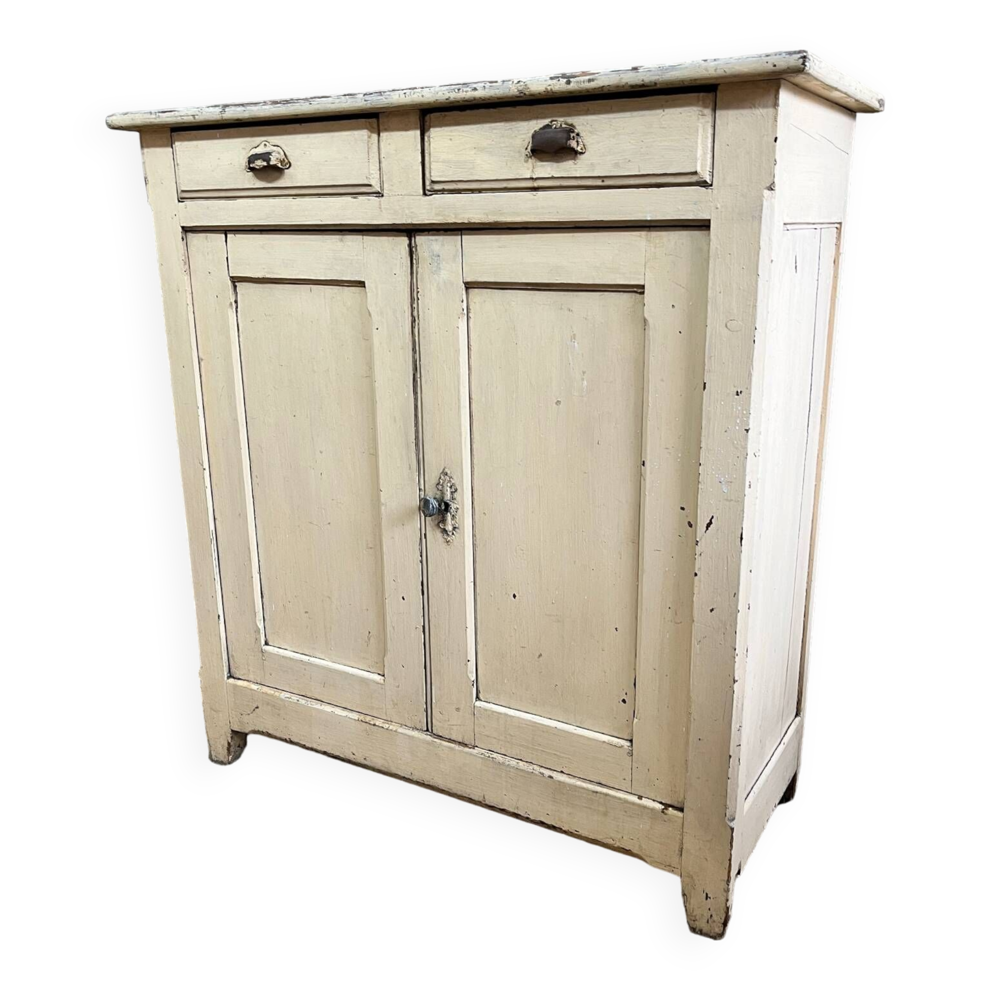 Parisian buffet in its pretty original patina