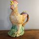 Pichet broc en forme de coq en barbotine vintage
