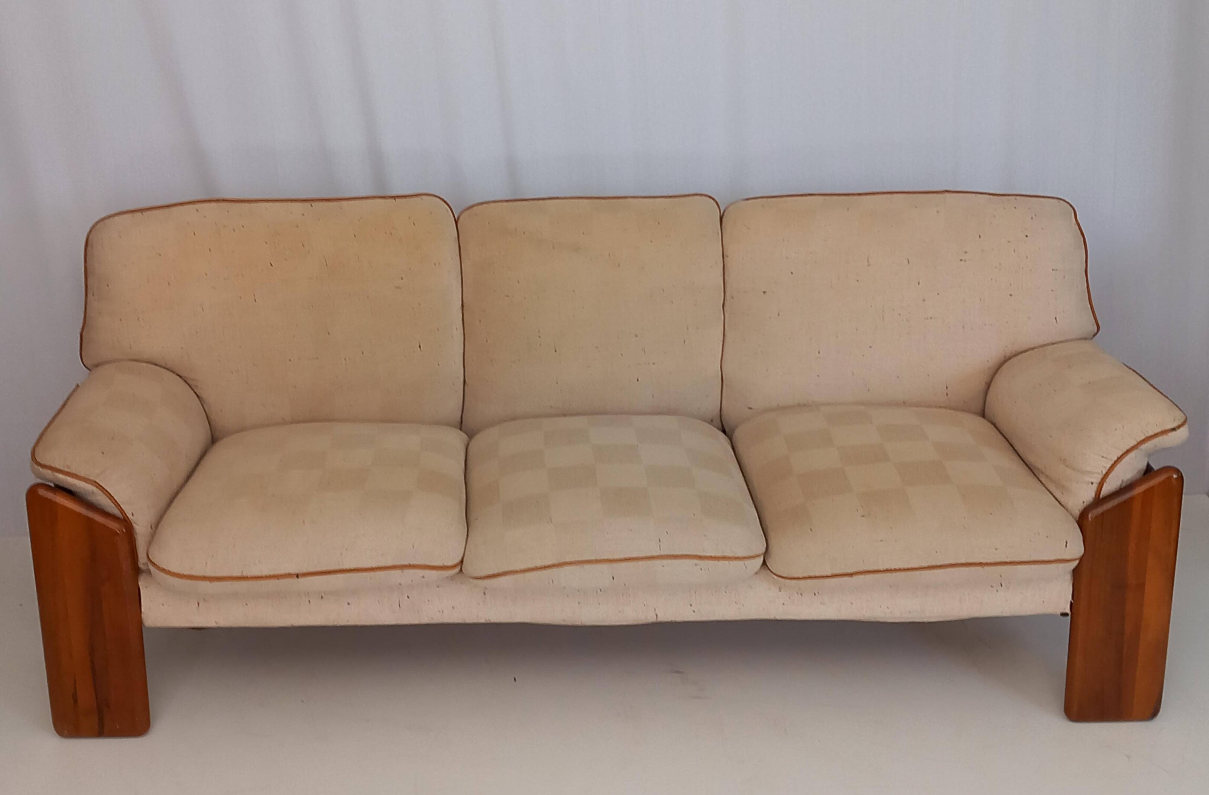 Cream Sofa model Sapporo by Mobil Girgi, 70s