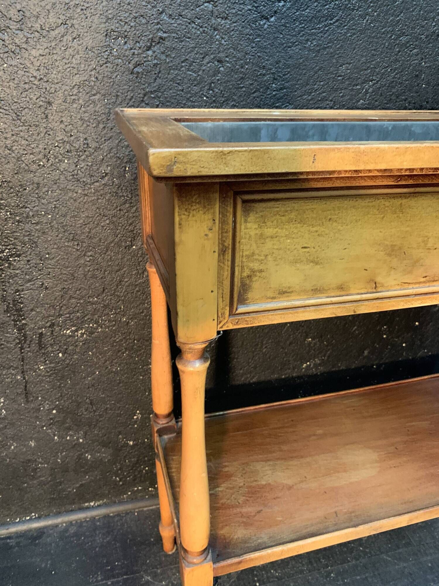 Louis XVI-style wooden gardening furniture