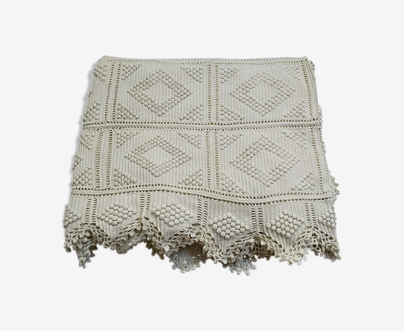 Couvre lit blanc au crochet