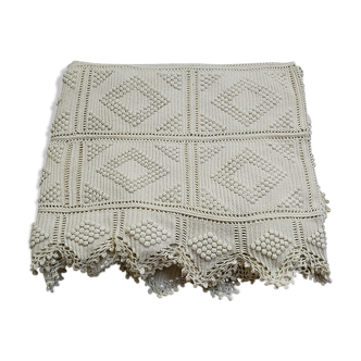 White crochet bed cover