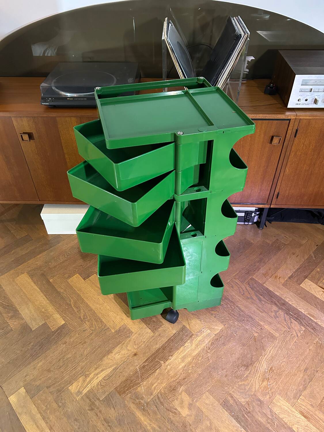 BOBY dessert trolley designed by Joe Colombo, 1970s.