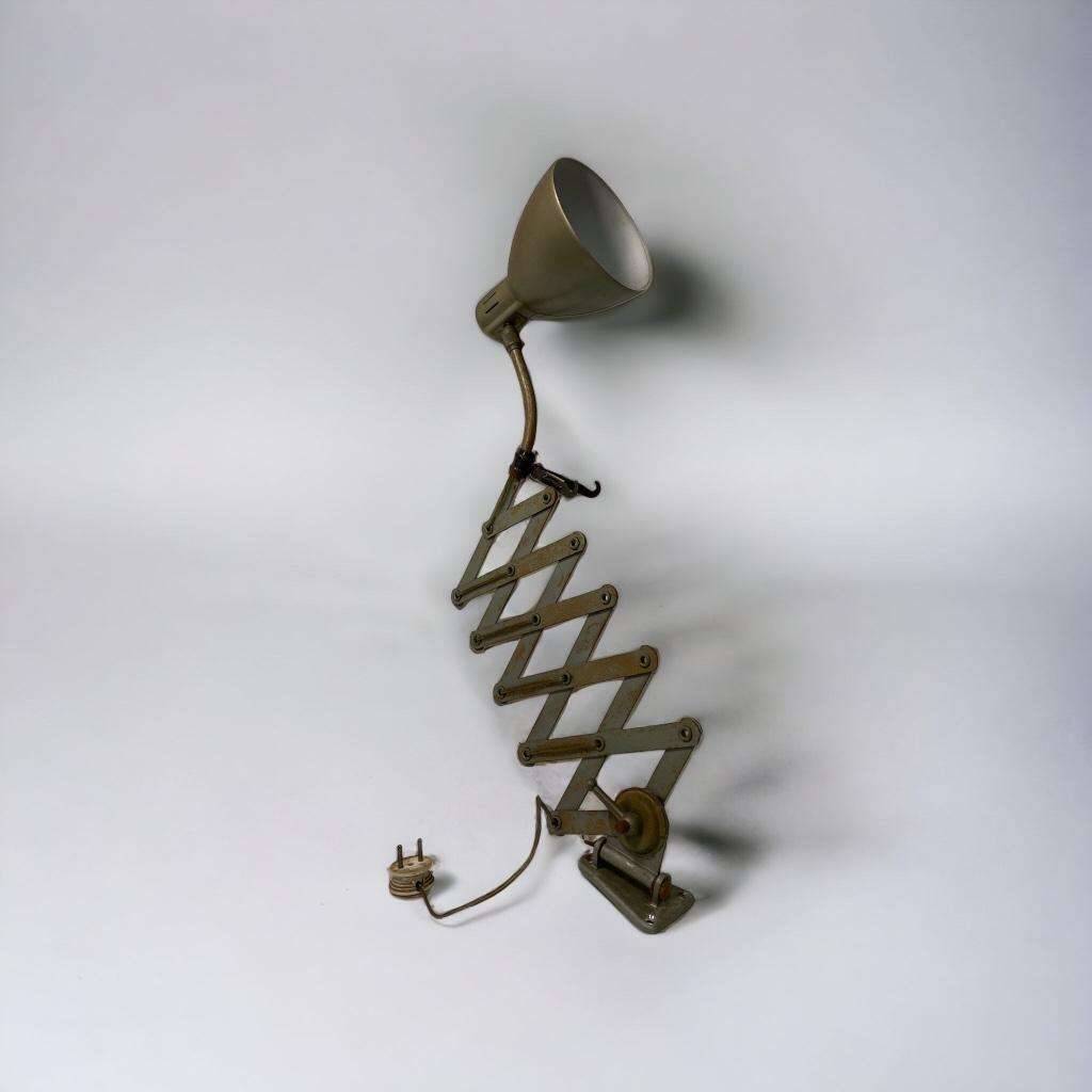 Vintage industrial scissor lamp / wall light / workshop lamp