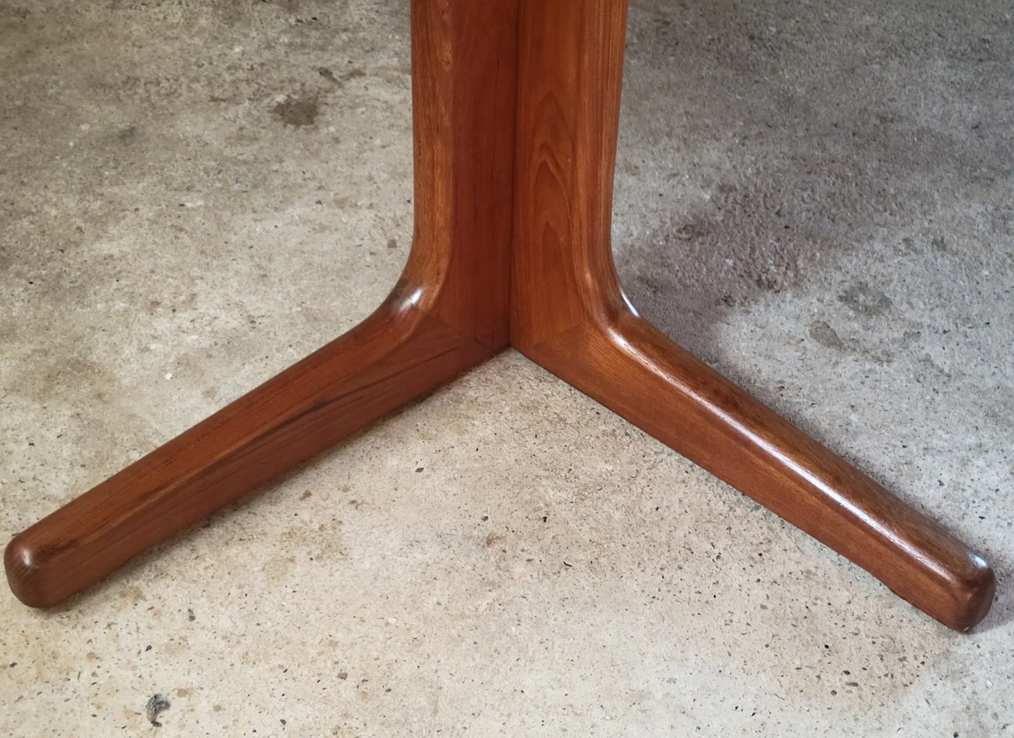 Solid teak Danish extendable dining table, 1960s