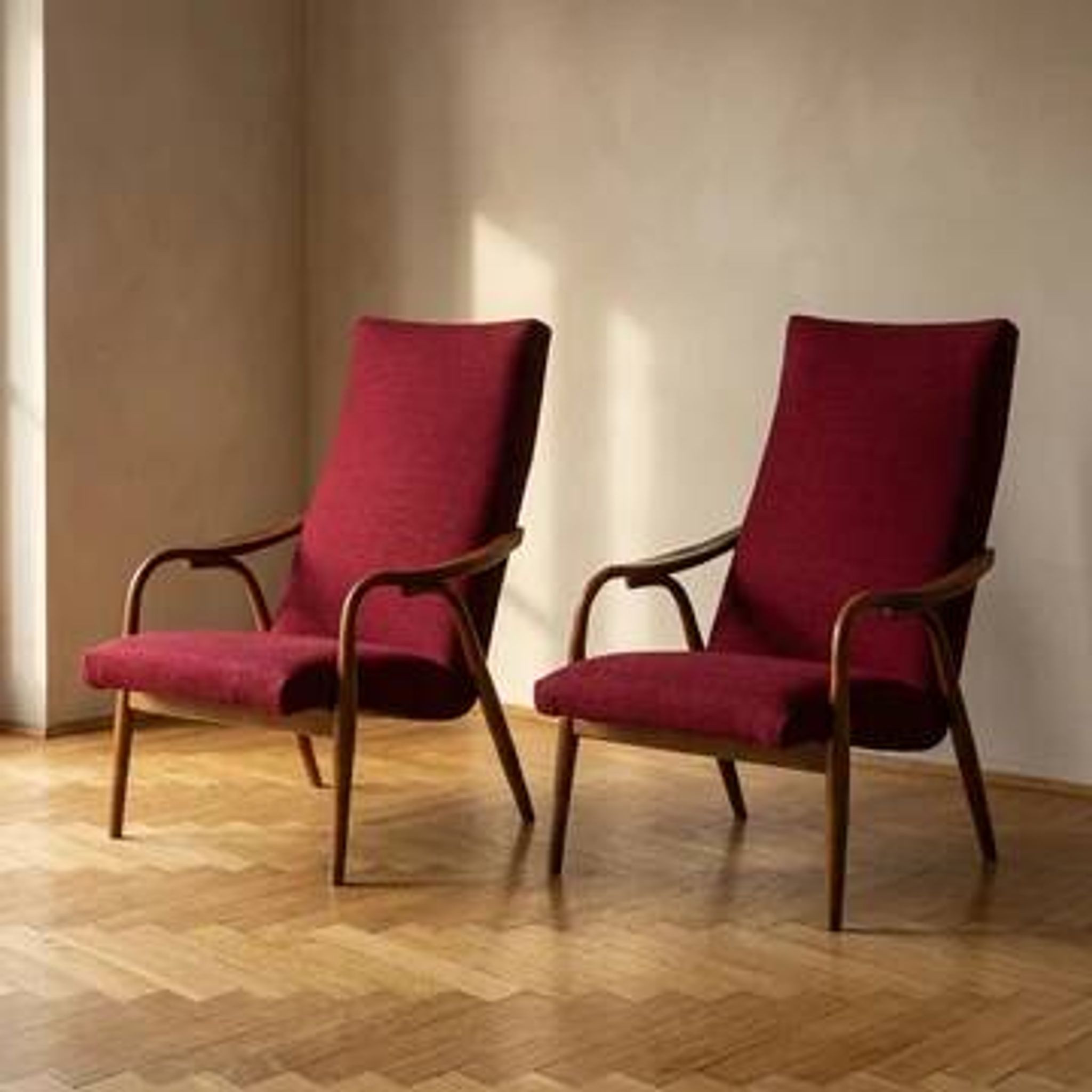 Pair of mid-century modern bentwood armchairs by TON, 1970s, Czechoslovakia