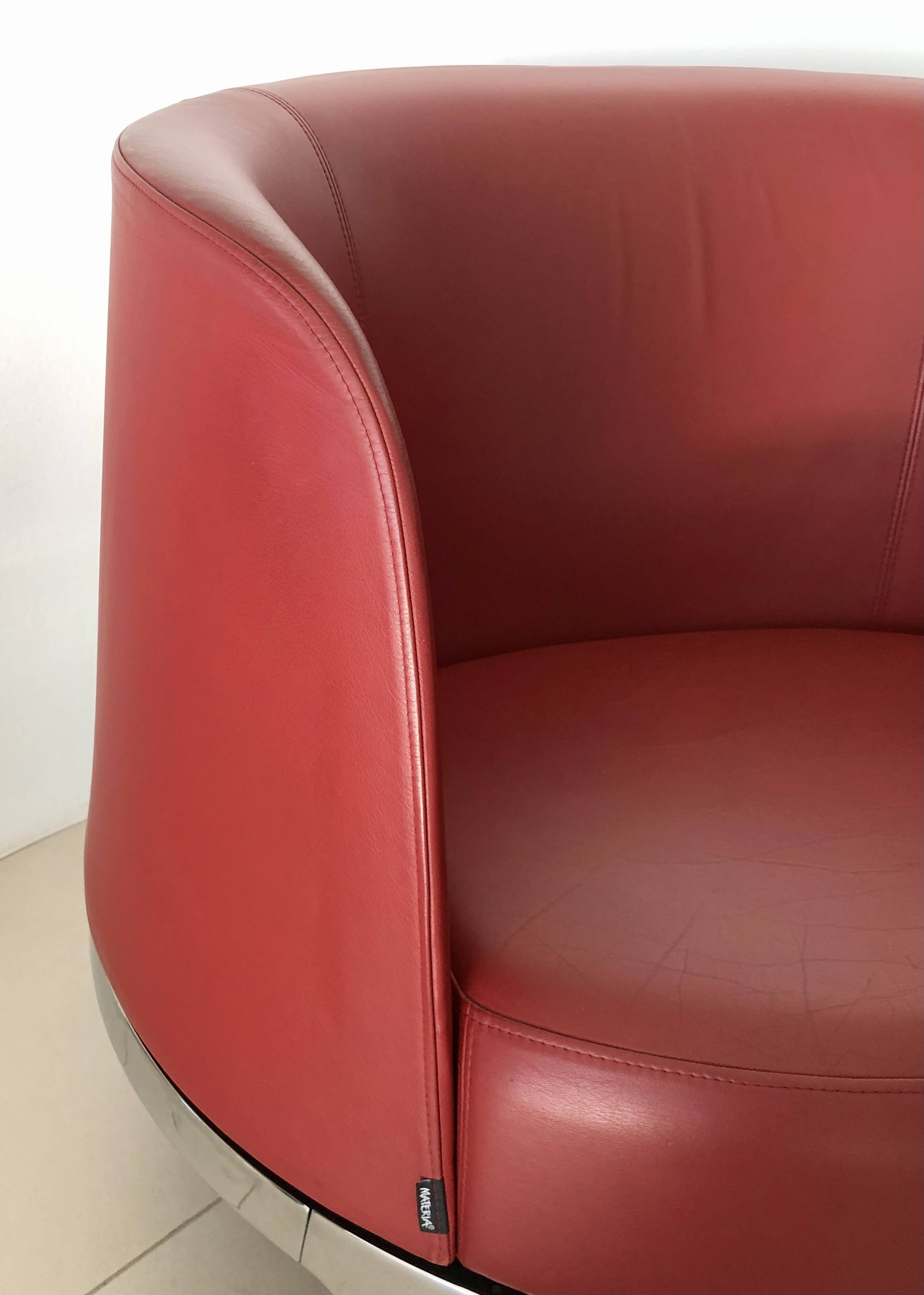 Fauteuil rotatif en cuir Bordeaux par Carl Öjerstam pour Materia, Suède post 2000