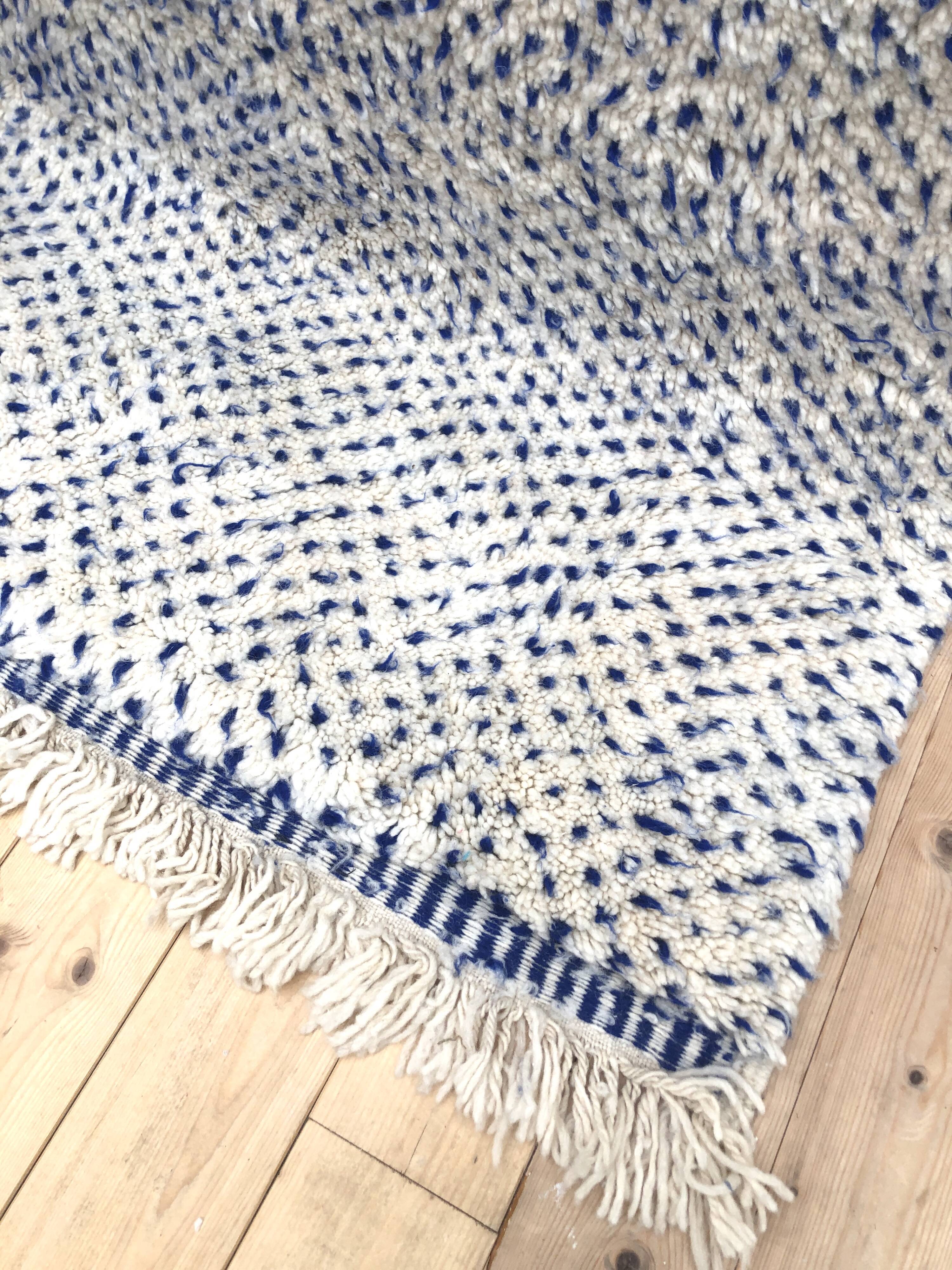 Moroccan Berber carpet Beni Ouarain speckled majorelle blue 3,01x2m