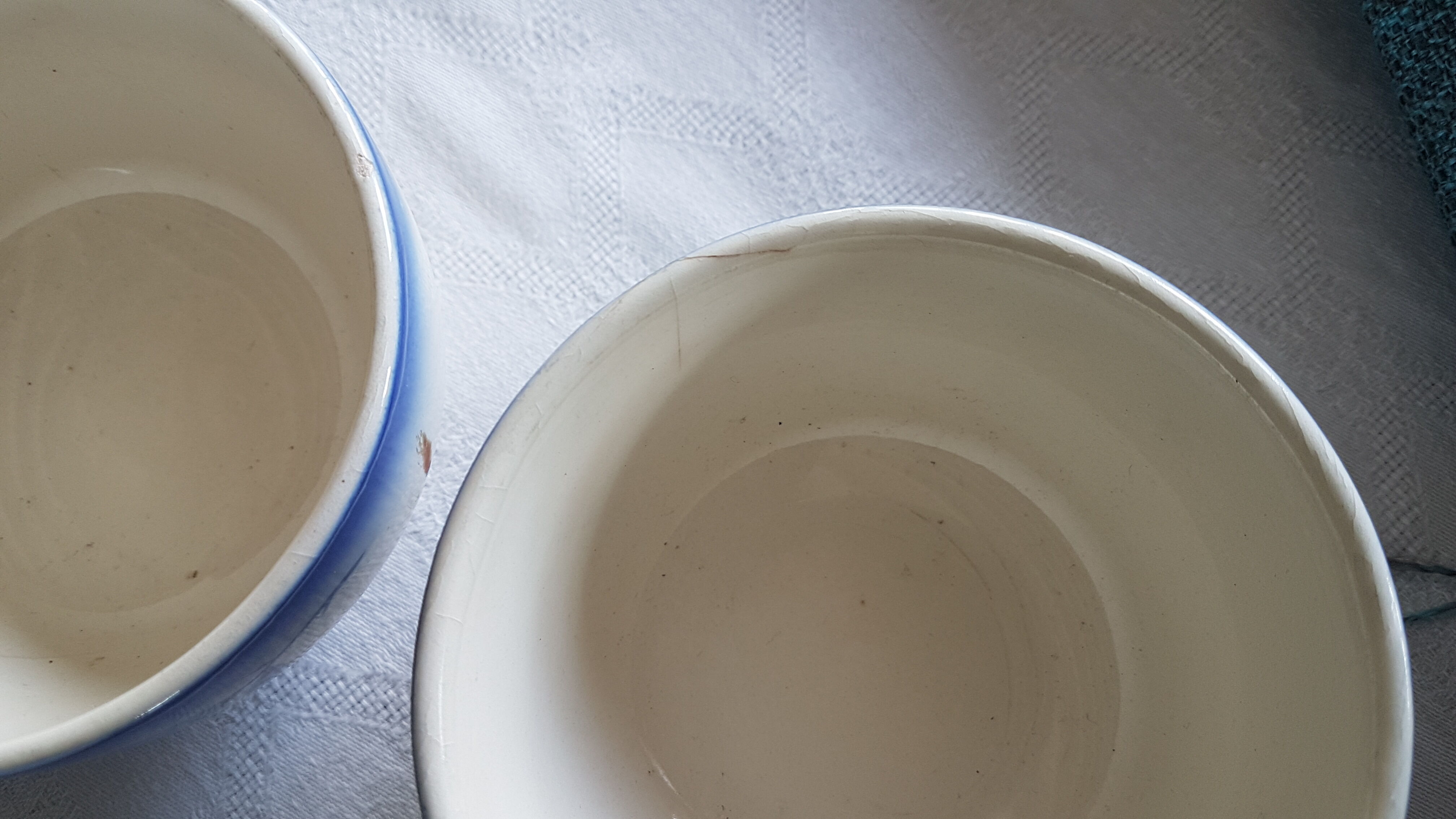 Flower decorated earthenware coffee service
