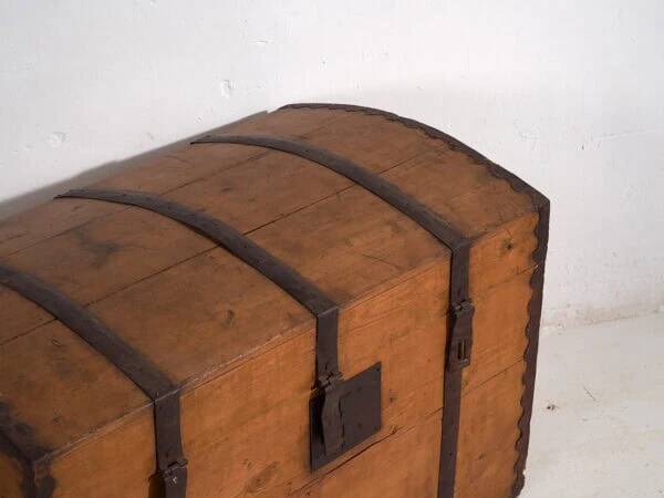 Antique trunk with metal frame (c.1900) #80