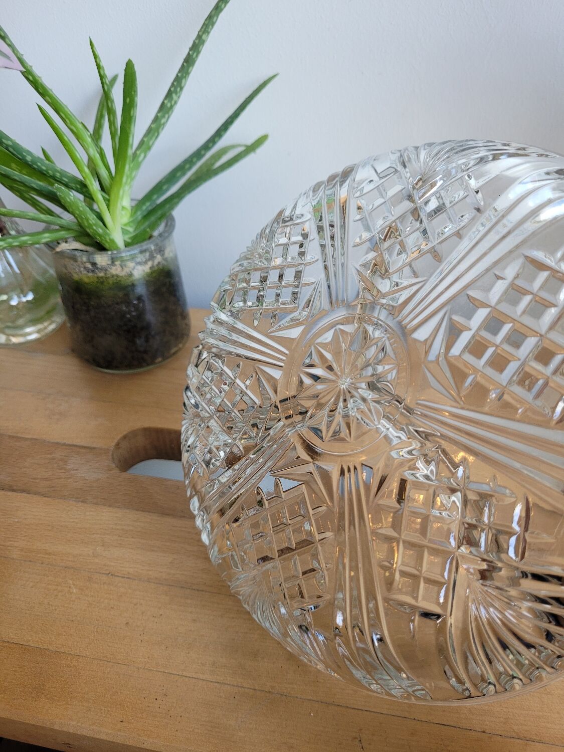 Chiseled glass serving dish