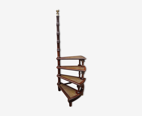 Escalier de bibliothèque en colimaçon anglais XXe en acajou à quatre marches
