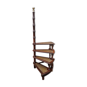 20th-step English spiral library staircase in mahogany with four steps
