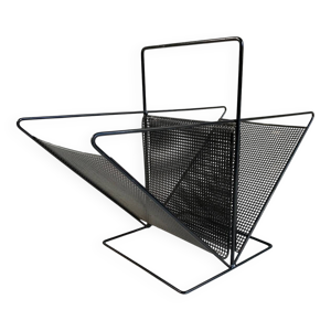 Porte-revue en tole perforée,