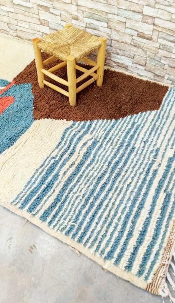 Tapis berbère marocain azilal coloré 225 x 125cm