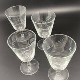 Water glasses with chiseled patterns