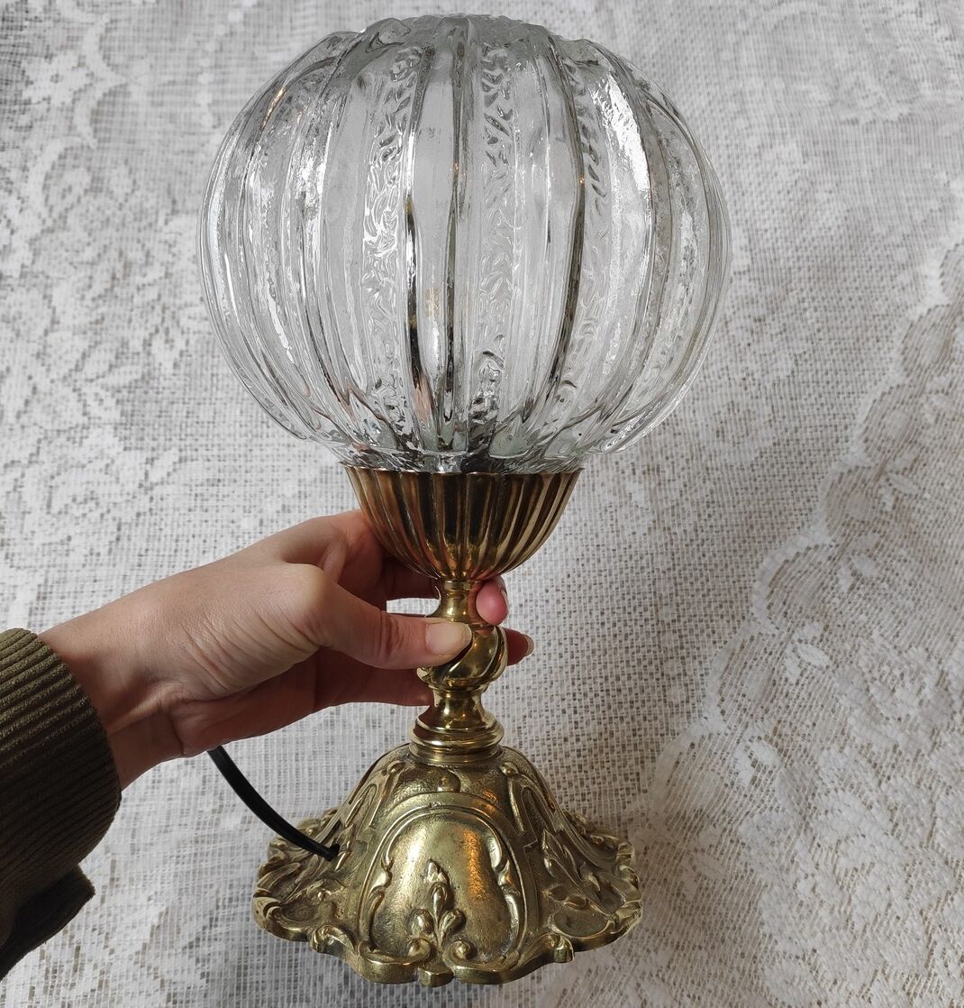 Bronze lamp and globe