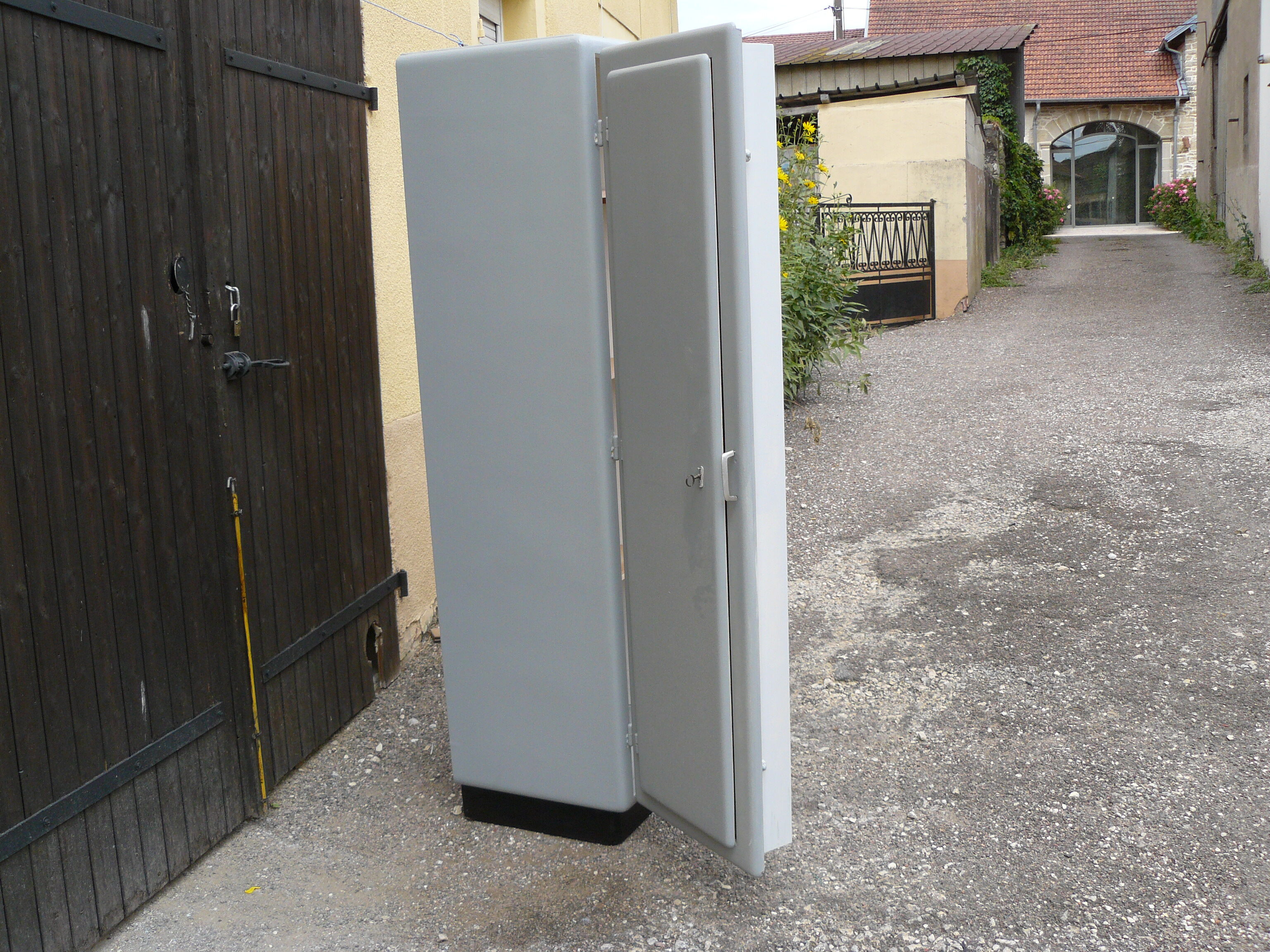 Armoire