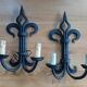 Paire d’appliques en fer forgé Lys de château Français