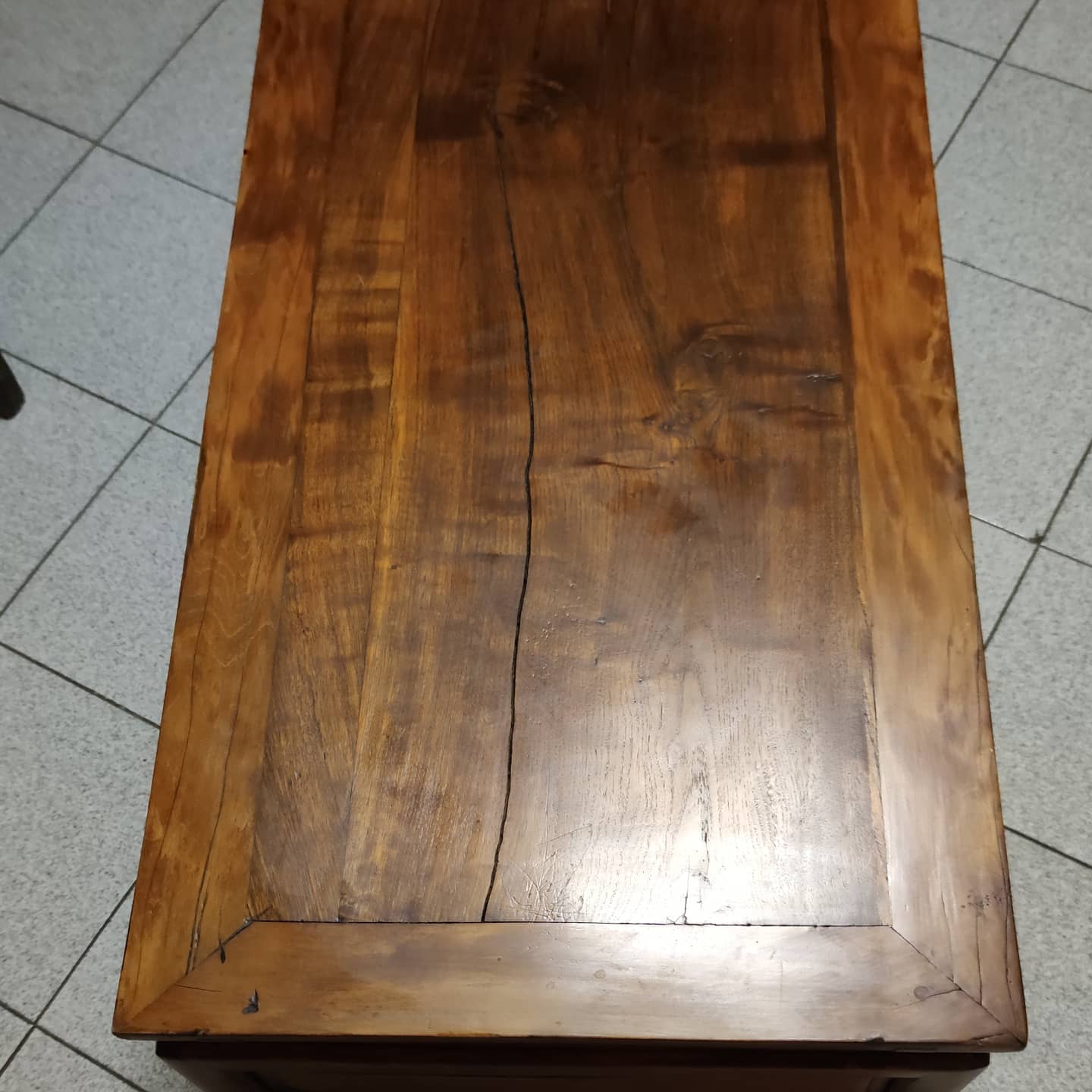 Table basse asiatique forme épuré et sobre vers 1970