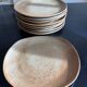 10 assiettes en grés