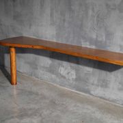 Table console par Charlotte Perriand, France, années 1950.