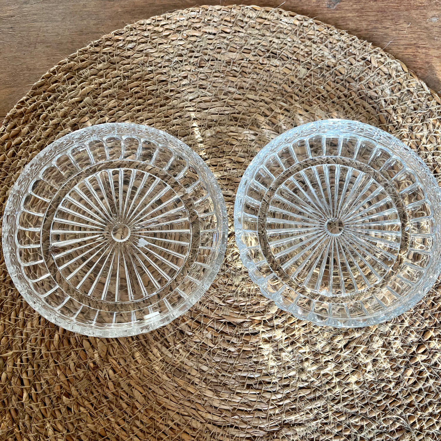 Empty pocket dishes in vintage glasses 1960