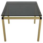 Table basse italienne des années 1970 avec finition en laiton et plateau en verre fumé