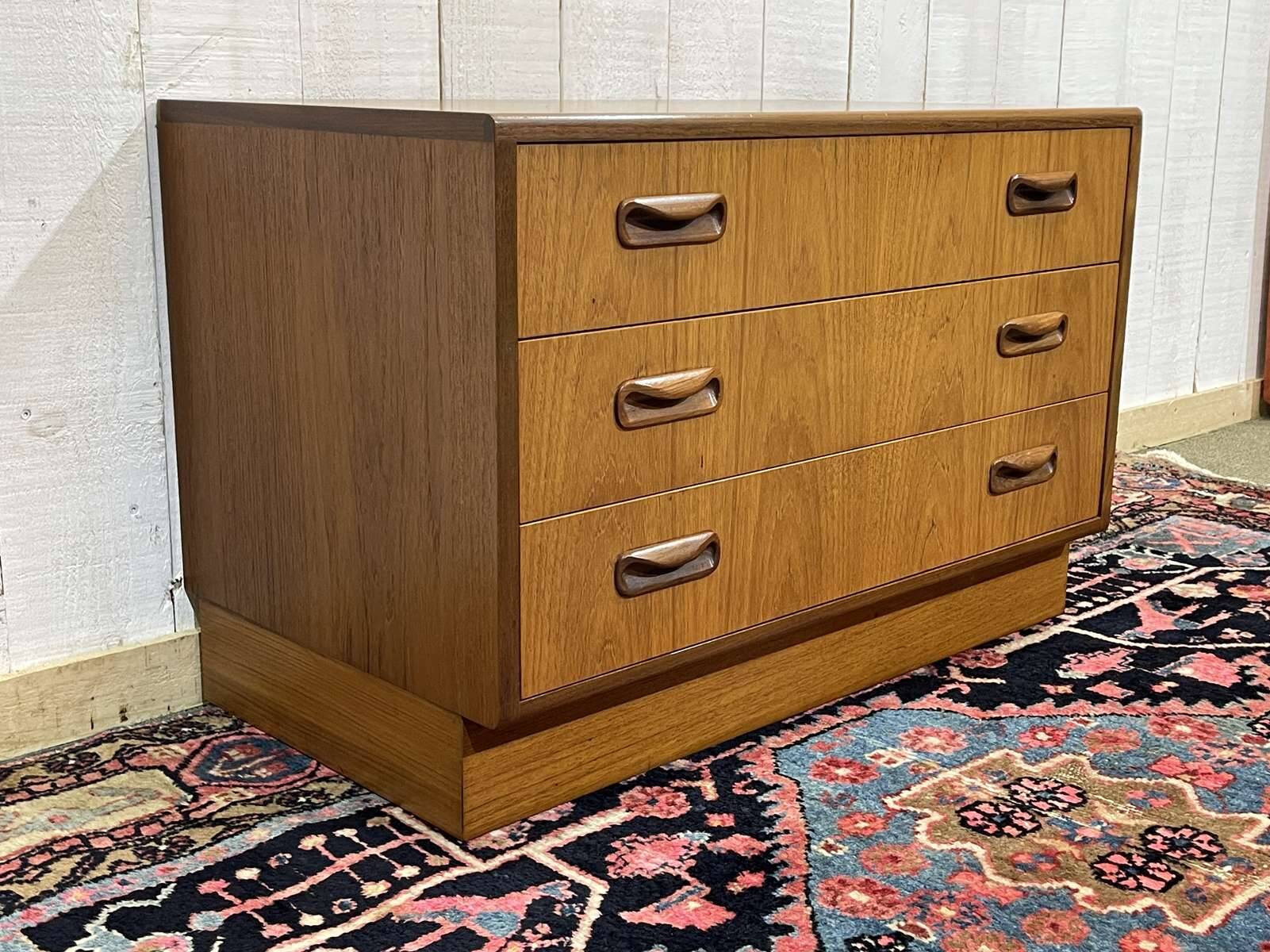 English low chest of drawers by the brand G-Plan in teak from the 1970s.