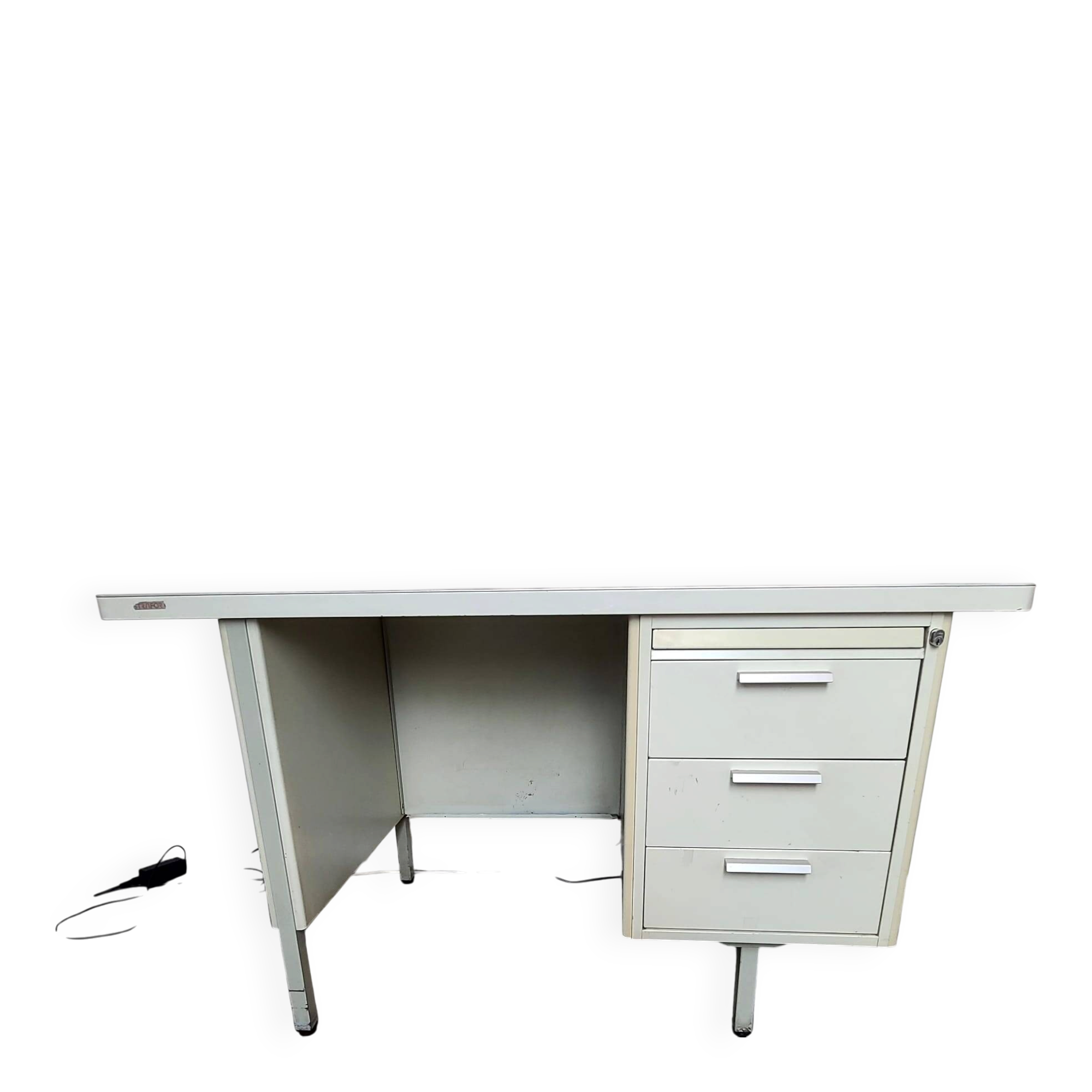 Industrial metal desk Strafor