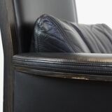 Fauteuil design en cuir noir de Giorgetti
