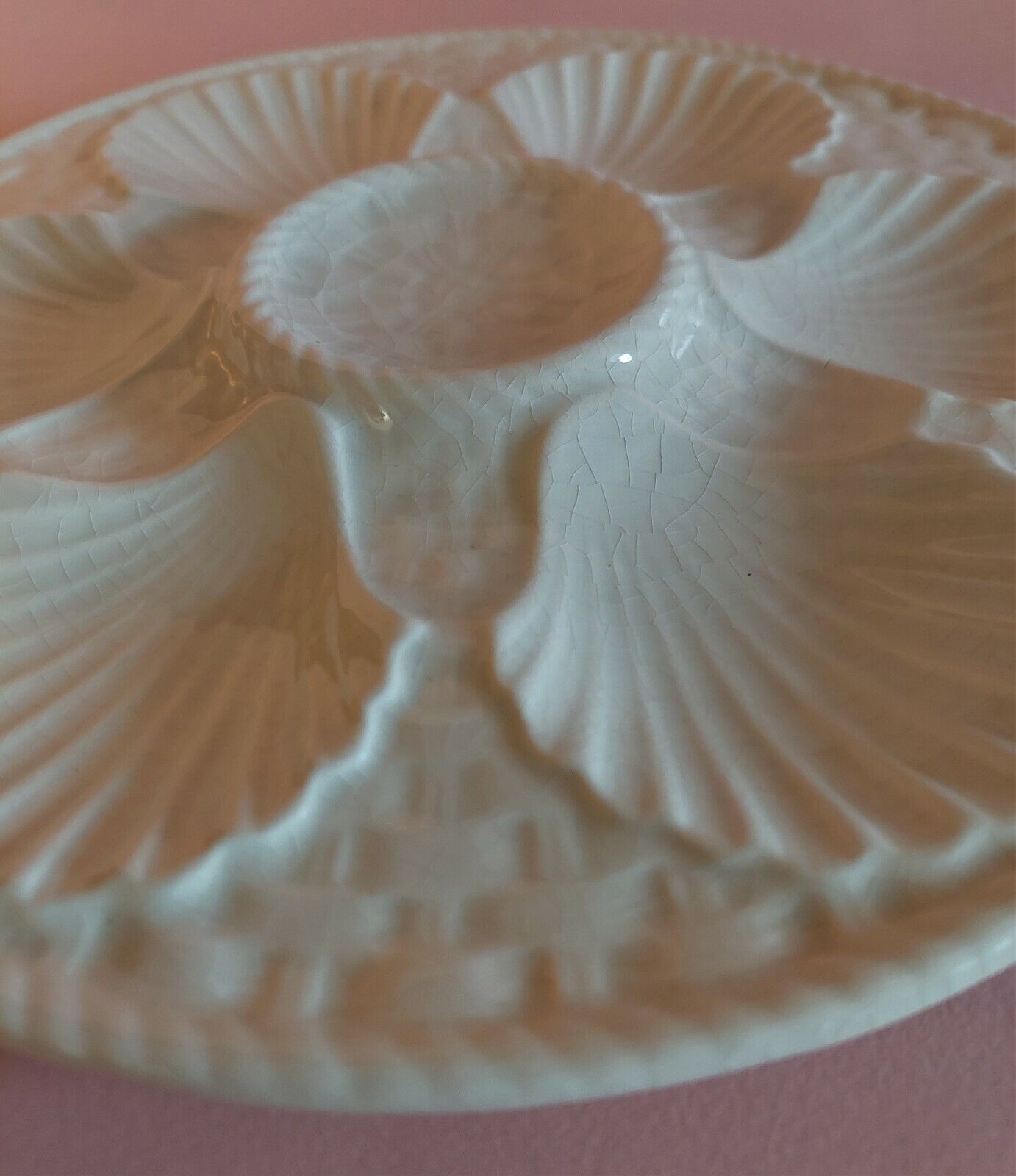 Longchamp white earthenware oyster plate